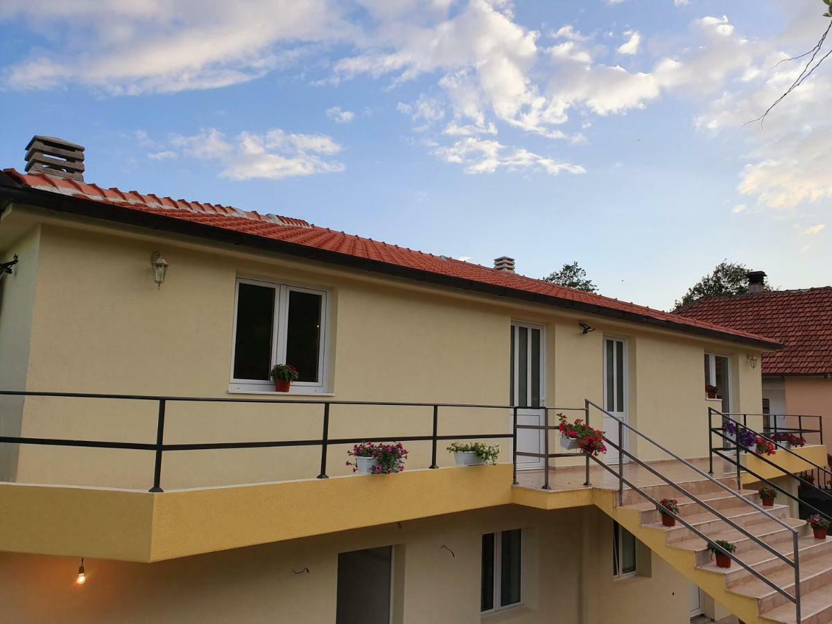 Apartments Kingfisher Virpazar Ngoại thất bức ảnh