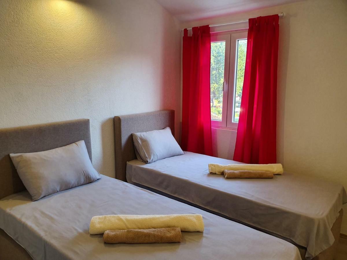 Apartments Kingfisher Virpazar Ngoại thất bức ảnh